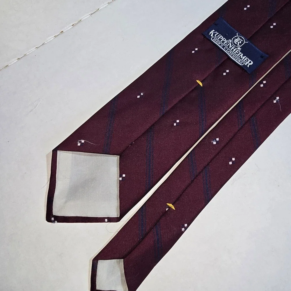 VINTAGE Maroon & Navy KUPPENHEIMER Men's Tie‎